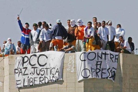 EUA VÃO CLASSIFICAR PCC E COMANDO VERMELHO COMO ORGANIZAÇÕES TERRORISTAS