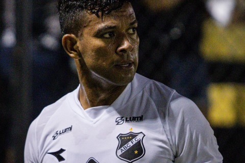 WALLYSON É POUPADO E NÃO VIAJA PARA SEMIFINAL DA SÉRIE D